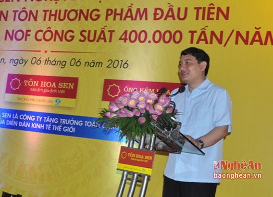 ĐỒng chí Nguyễn Đắc Vinh -UỶ viên TƯ Đảng, Bí thư Tỉnh uỷ Nghệ An phát biểu đánh giá cao sự kiện 