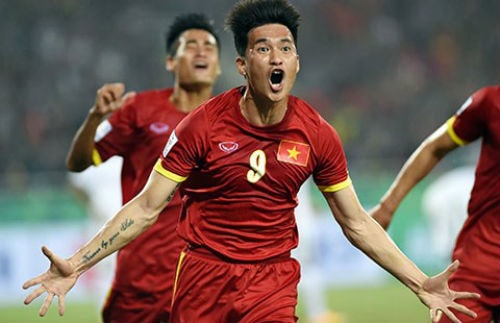 Lê Công Vinh, ĐTVN, HLV Hữu Thắng, giải nghệ ĐTQG, AFF Cup