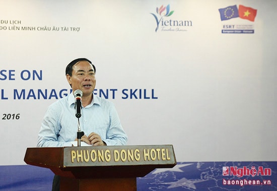 Đồng chí Nguyễn Mạnh Cường phát biểu khai mạc khóa tập huấn.