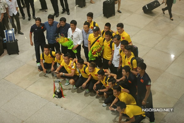 [Caption]chiến thắng 3-0 trước Singapore ở trận chung kết giải giao hữu tứ hùng tại Myanmar.