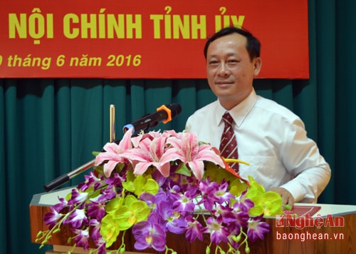 Đồng chí Phan Đức Đồng phát biểu nhận nhiệm vụ. 