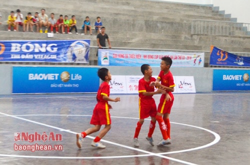 Chiến thắng giành cho NĐ Quỳnh Lưu là hoàn toàn xứng đáng và thuyết phục.