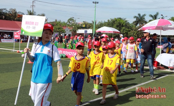Đến với Trại hè có 700 học sinh trên địa bàn tỉnh Nghệ An. Rất nhiều các cầu thủ đăng ký hiện đang làm học viên của lớp nghiệp dư của Câu lạc bộ bóng đá Sông Lam Nghệ An hoặc đang là thành viên của các đội tuyển tham gia Giải bóng đá Thiếu niên Nhi đồng cúp Báo Nghệ An
