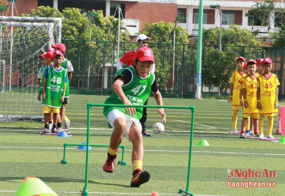 Mỗi phần thi đòi hỏi sự khéo léo, nhanh nhạy và tốc độ