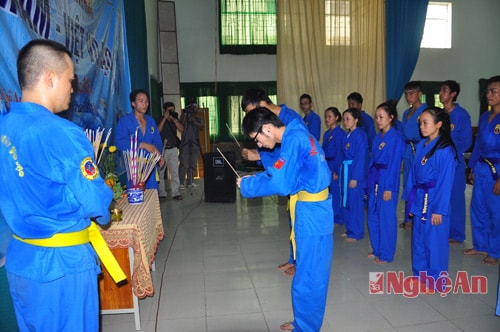 Vovinam - Việt võ đạo là môn phái võ đặc sắc được Võ sư sáng tổ Nguyễn Lộc chắt lọc từ cốt cách văn hóa và tinh hoa võ thuật Việt Nam để hình thành từ năm 1938. Vovinam, với bản chất thuần Việt của mình nhằm hướng cho các thế hệ thanh thiếu niên Việt Nam lòng yêu nước, sống có ích với thân thể cường tráng, trí tuệ thông minh, tâm hồn hướng thiện và đạo đức cao đẹp 