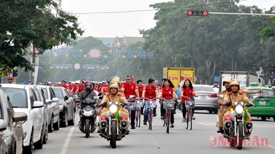 Đoàn xe đạp 