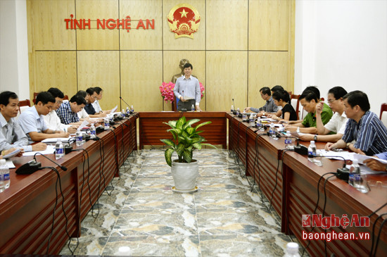 Đồng chí Lê Xuân Đại - Phó Chủ tịch Thường trực UBND tỉnh phát biểu tại buổi hội thảo