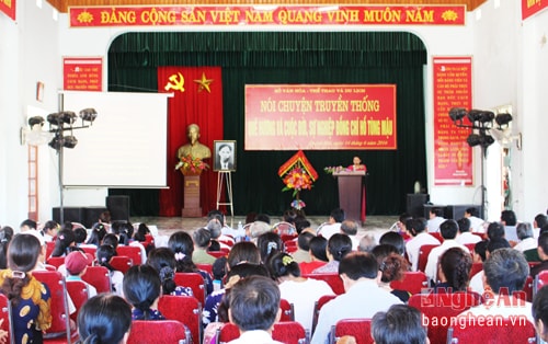 Quang cảnh buổi nói chuyện.