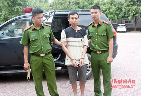 Đối tượng Thái được dẫn giải về Việt Nam.