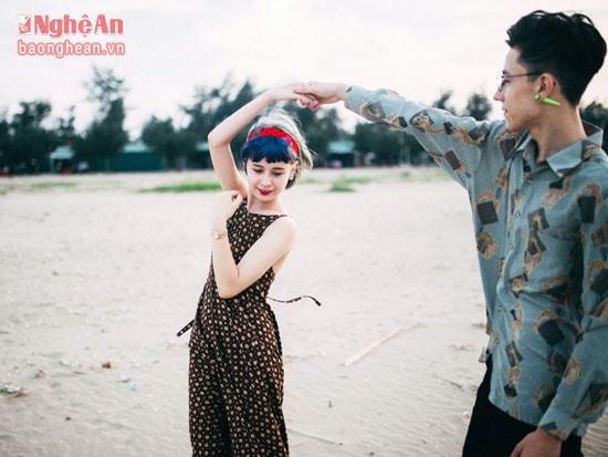 Anh em nhà Danuta có mẹ người Ba Lan, bố người Nghệ An (Việt Nam).