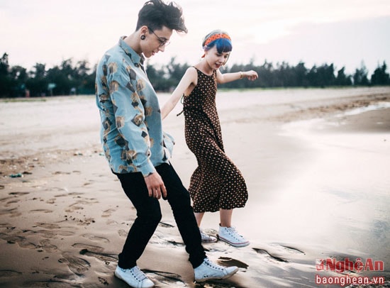 Danuta Michal sinh ra ở Ba Lan, hơn 1 tuổi thì về thành phố Vinh sống cho đến bây giờ. Em gái Danuta Sandra sinh ra ở Việt Nam.