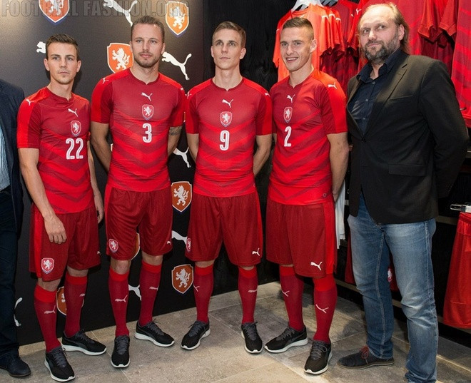 Trang phục thi đấu của đội tuyển Czech 