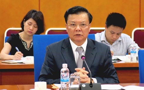 Bộ trưởng Bộ Tài chính Đinh Tiến Dũng phát biểu trong cuộc gặp với Chủ tịch ADB hôm 15/6/2016, tại Hà Nội.