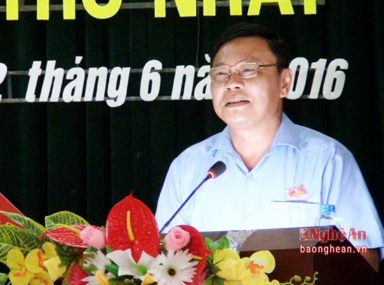 Đồng chí Bùi Thanh Bảo - Bí thư Huyện ủy- Chủ tịch HĐND huyện phát biểu tại kỳ họp.