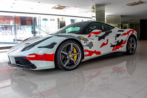 Siêu xe Ferrari 488 GTB phong cách thể thao ở Sài Gòn