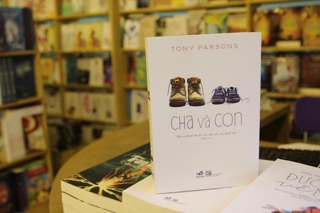 Tác phẩm Cha và con của Tony Parsons.