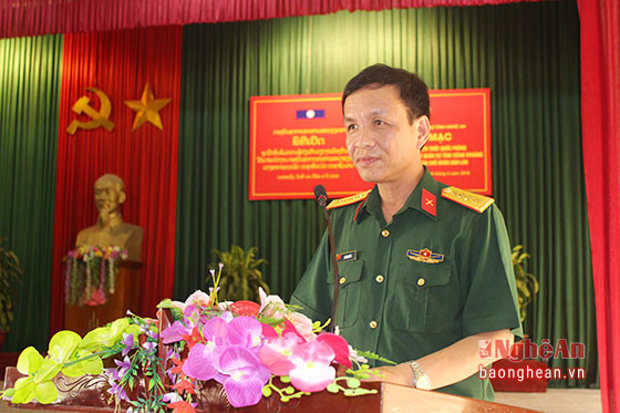 Đại tá Hà Tân Tiến - Ủy viên Ban Thường vụ Tỉnh ủy, Chỉ huy trưởng Bộ CHQS tỉnh phát biểu khai mạc lớp tập huấn.