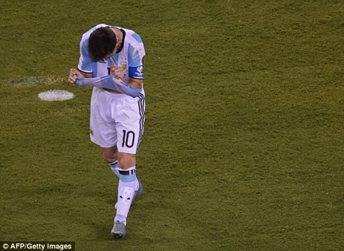 Messi đá hỏng 11m, Chile lần thứ 2 vô địch Copa America - ảnh 1