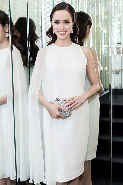 Ngọc Trinh, Angela Phương Trinh mặc đẹp nhất tuần