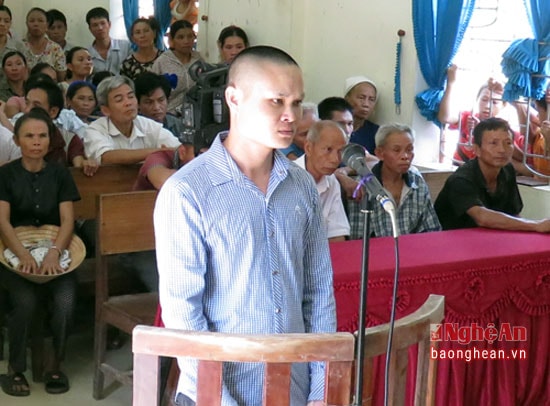 Hai đối tượng Đinh Văn Quân và Lộc Văn Thanh