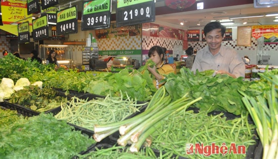 Demand of vegetables jumped in hot days.