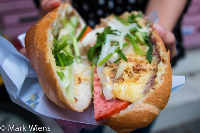 Blogger Mỹ, món ngon, Sài Gòn, bánh xèo, bún riêu, bánh mỳ