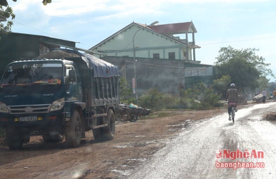 Đường Khuôn- Đại Sơn nhiều đoạn bị xuống cấp, hư hỏng