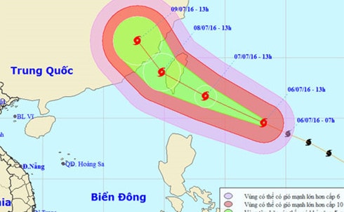 sieu bao nepartak cap 17 dang di chuyen nhanh theo huong tay tay bac hinh 0