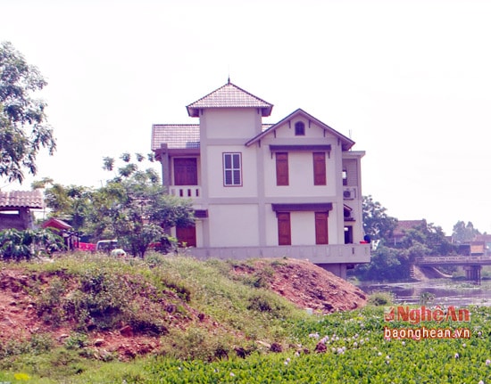 Xây nhà trai phép trên kênh Vũ Giang đoạn qua địa bàn xã Liên Thành ( ảnh minh họa, Đào Thọ)