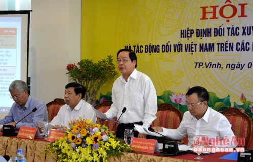 Các đồng chí chủ trì Hội  thảo.