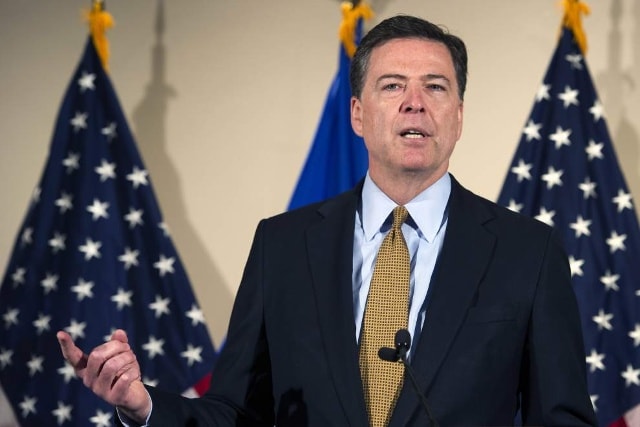 Giám đốc Cục Điều tra Liên bang Mỹ (FBI) James Comey quyết định không truy tố ứng viên Hillary Clinton vì bê bối email cá nhân. Ảnh AP.