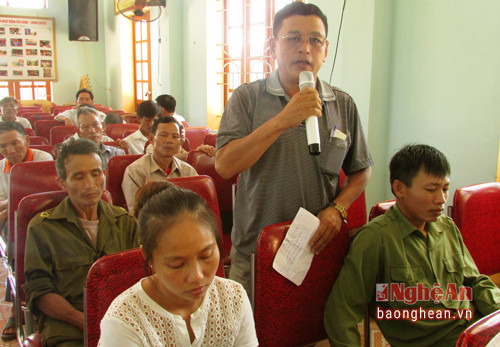 Cử tri Hà Huy Tập xóm Phú Thọ kiến nghị về sự xuống cấp của các hồ đâp trên địa bàn.