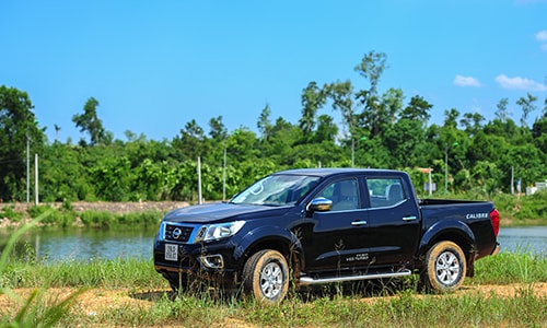 chi-tiet-nissan-np300-navara-el