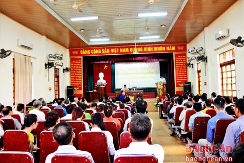 Toàn cảnh Hội nghị.