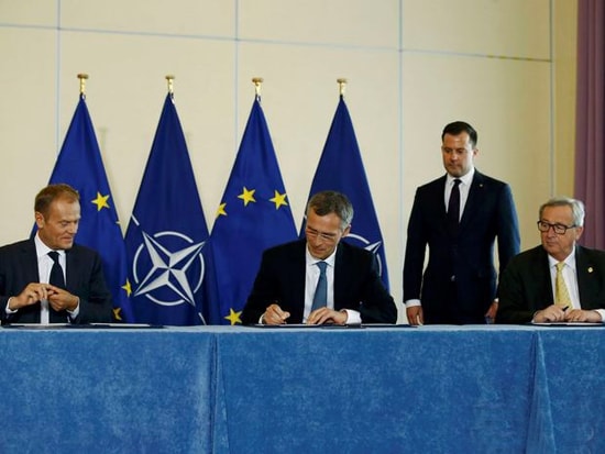 Tổng thư ký NATO Jens Stoltenberg, Chủ tịch Hội đồng châu Âu Donald Tusk và Chủ tịch Ủy ban châu Âu Jean-Claude Juncker. (Nguồn Reuters)