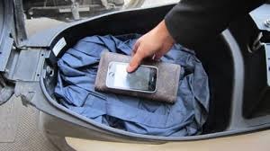 Nguy cơ cháy nổ từ những thiết bị điện tử trong cốp xe. I.T
