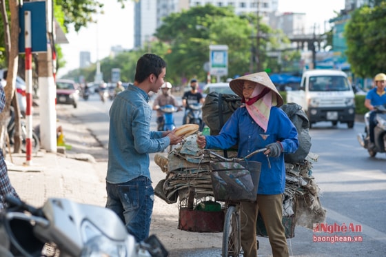 Chương trình được tiến hành từ 3 ngày nay, thu hút được sự quan tâm của nhiều người.