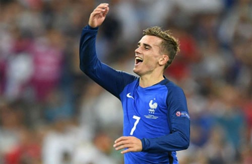 griezmann-gianh-giai-cau-thu-hay-nhat-euro-2016
