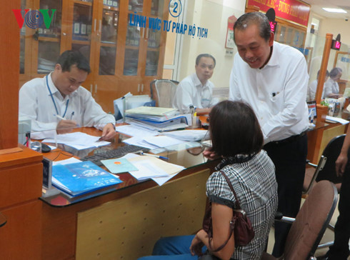Phó Thủ tướng kiểm tra công tác cải cách hành chính ở Hà Nội