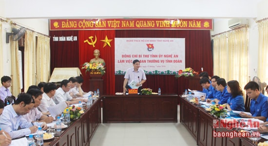 Toàn cảnh buổi làm việc. 