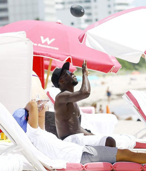 ba-xa-sagna-boc-lua-voi-bikini-do-ruc-11