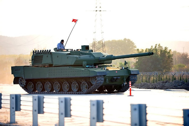 Altay là dòng xe tăng chiến đấu chủ lực hiện đại nhất do Thổ Nhĩ Kỳ chế tạo. Mẫu xe tăng này đang trong quá trình phát triển, dự kiến sẽ đưa vào sản xuất loạt trong năm 2017. Ảnh: Defence News