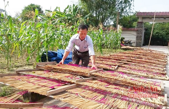 lang nghe huong the Tay Lan