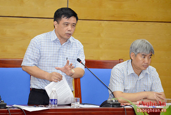 Đồng chí Huỳnh Thành Điền - Phó Chủ tịch UBND tỉnh phát biểu tại buổi làm việc.