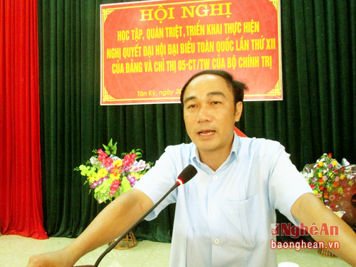 Đồng chí Trần Quốc Khánh quán triệt nghị quyết đại hội XII.