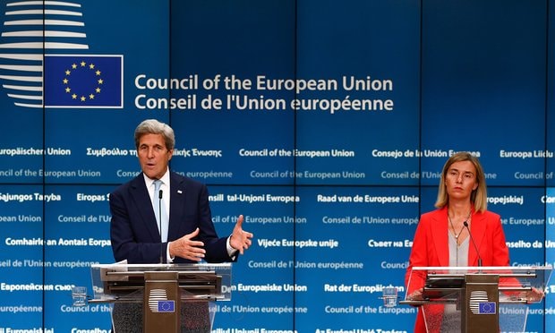 Ngoại trưởng Mỹ John Kerry và Đại diện cấp cao Liên minh châu Âu Federica Mogherini đã kêu gọi chính quyền Erdogan “tôn trọng các cơ chế dân chủ cũng như luật pháp của quốc gia này một cách cao nhất”. (Nguồn ảnh: EPA)