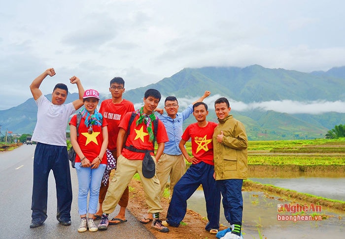 2.chuynphtcngnhmbnCcBcHGiang.jpg