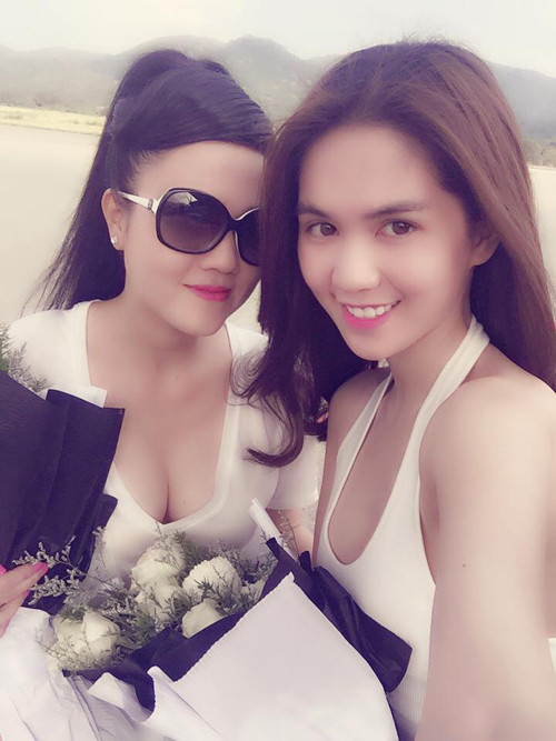 chi-gai-ngoc-trinh-co-2-con-van-tre-dep-va-sexy-khong-thua-em-gai-3