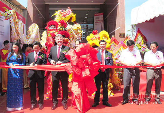 Khai trương văn phòng Tổng đại lý Prudential Việt Nam tại thị xã Thái Hòa