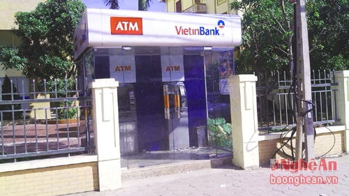 Cây ATM Ngân hàng Công thương tại ngã tư thị trấn Cầu Giát, Quỳnh Lưu vô tác dụng